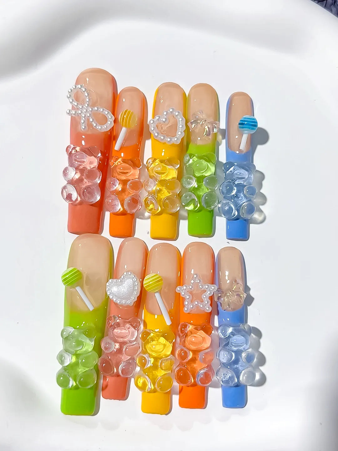 Orange Yellow White Glitter Ombre Glitter press on nails detail view
