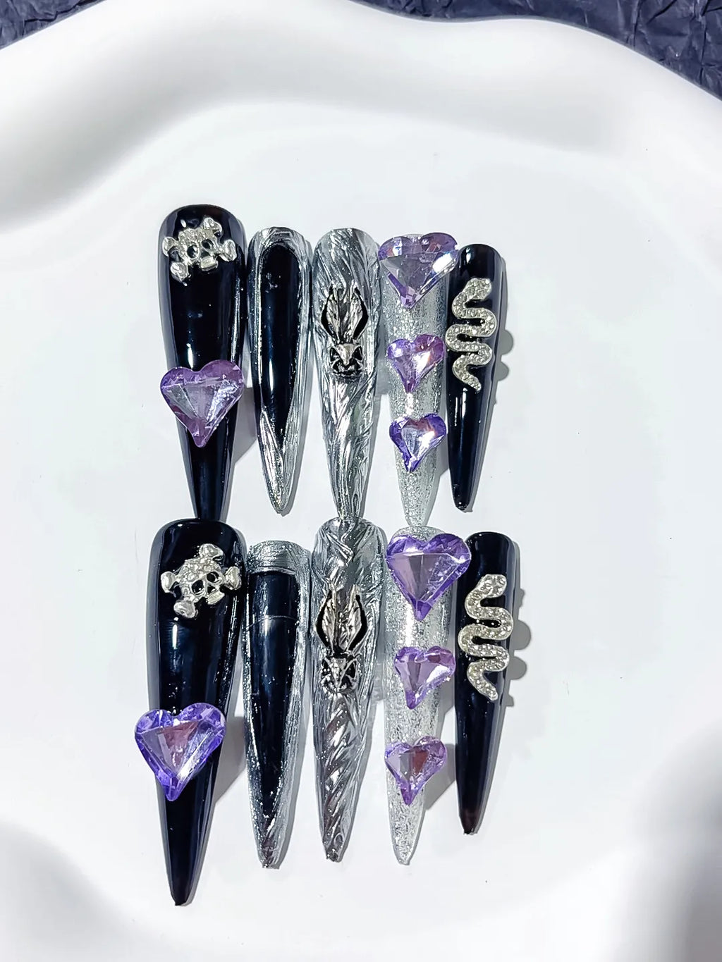 Black Silver White Abstract Swirl Rhinestone press on nails close up