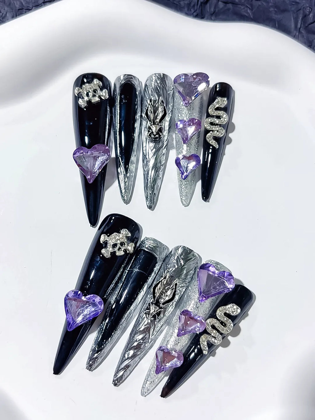 Black Silver White Abstract Swirl Rhinestone press on nails detail view