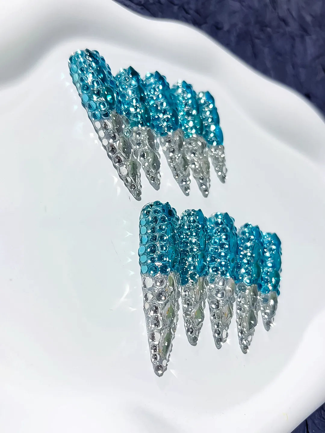 Blue Silver Solid color Rhinestone Crystal Cluster press on nails detail view