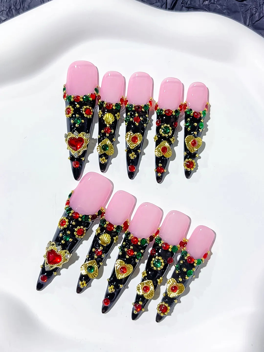 Black Pink Gold Abstract Flower 3D press on nails detail view