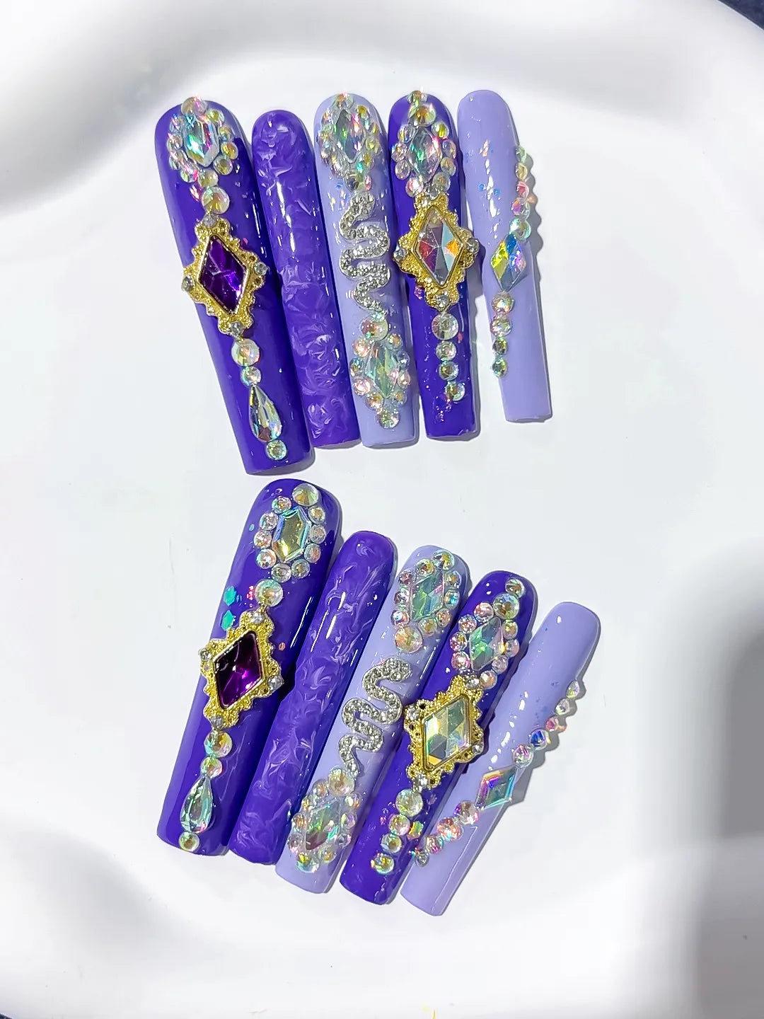 Purple Gold Silver Solid color Star Rhinestone Metallic Accent press on nails detail view