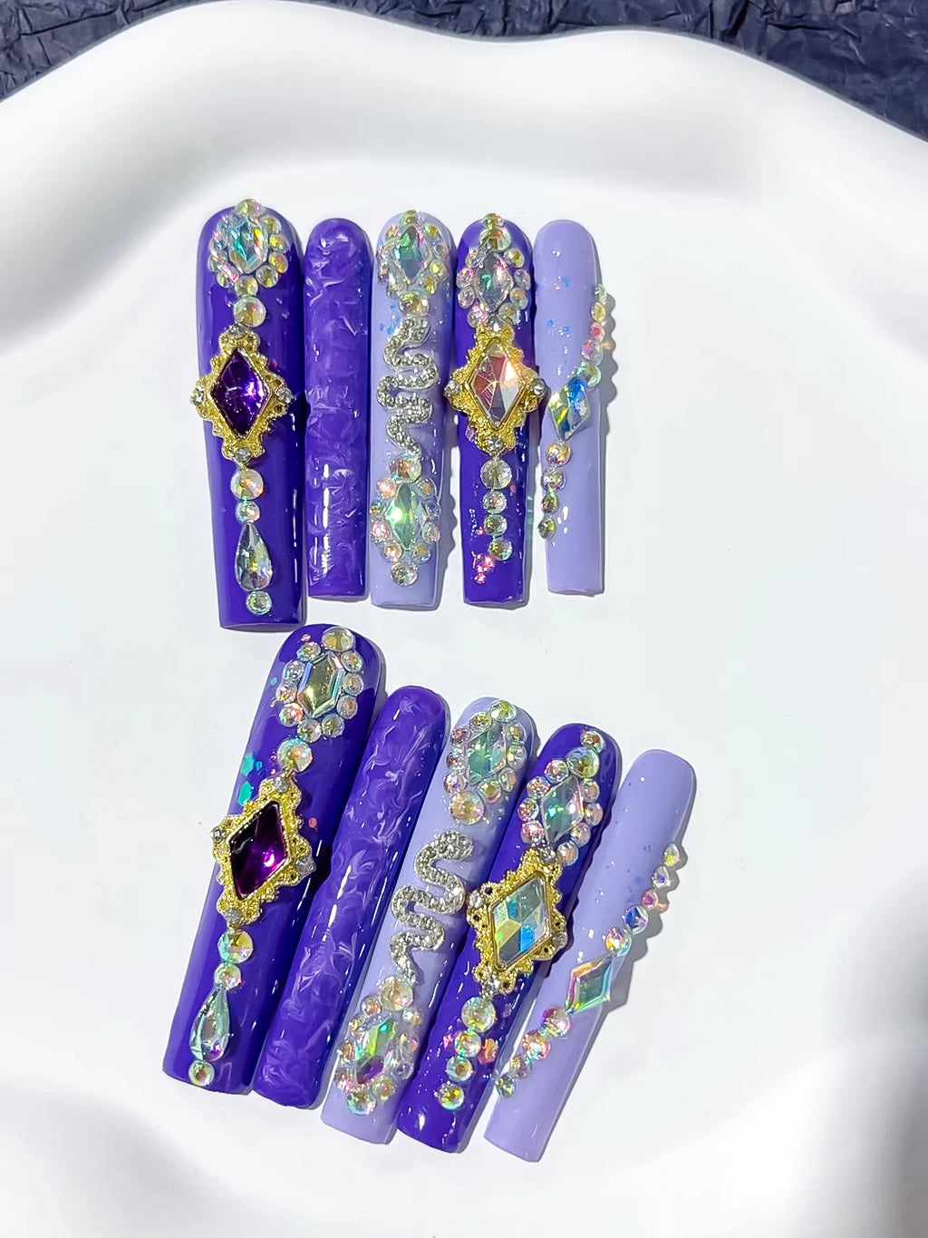 Purple Gold Silver Solid color Star Rhinestone Metallic Accent press on nails detail view