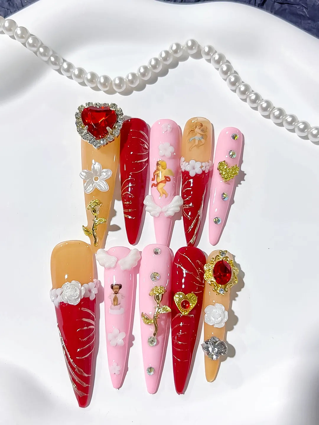 Red Gold White Solid color Flower Rhinestone Metallic Accent press on nails detail view