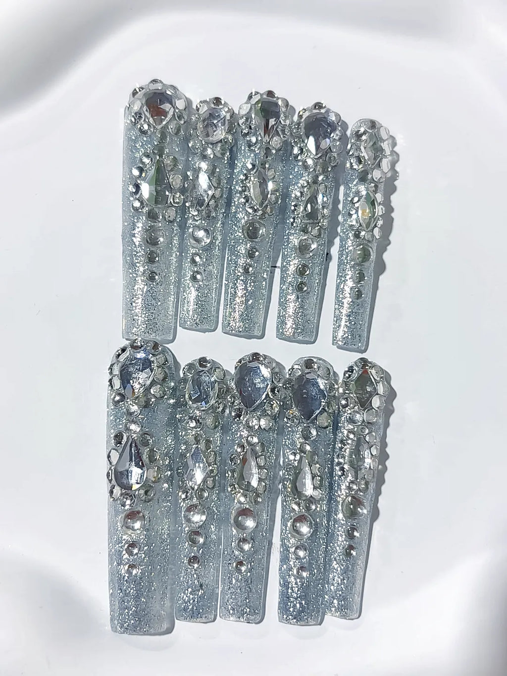 Silver Solid color Rhinestone Crystal Cluster press on nails detail view