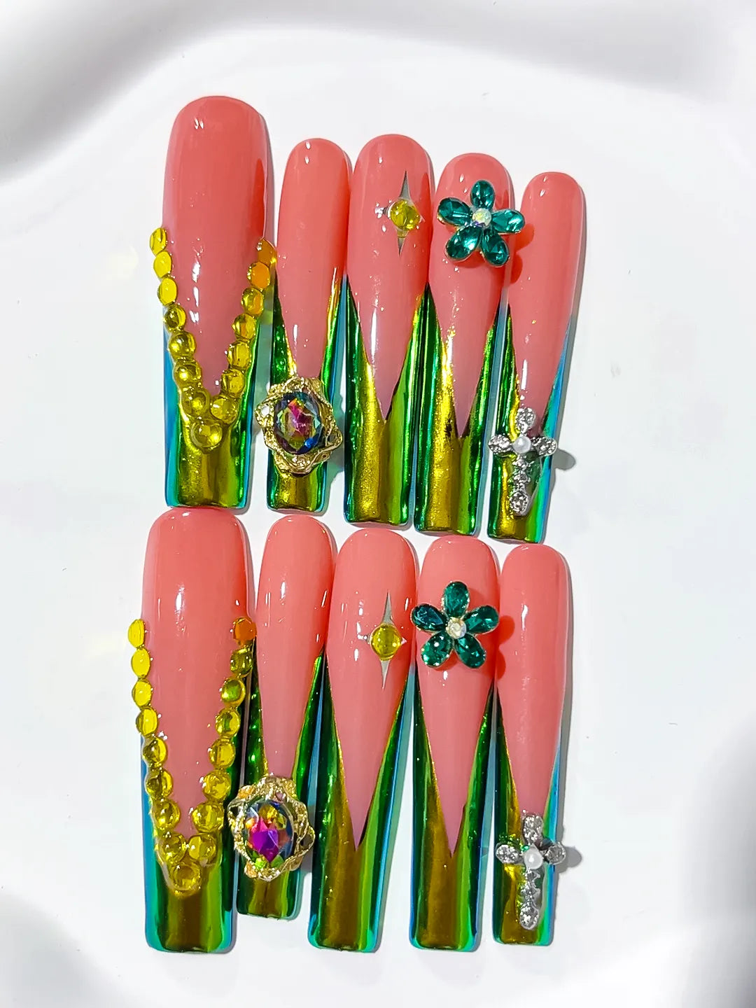 Green Orange Nude Abstract Flower 3D press on nails detail view