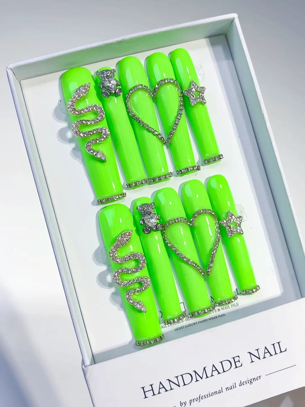 Green Solid color press on nails angled view