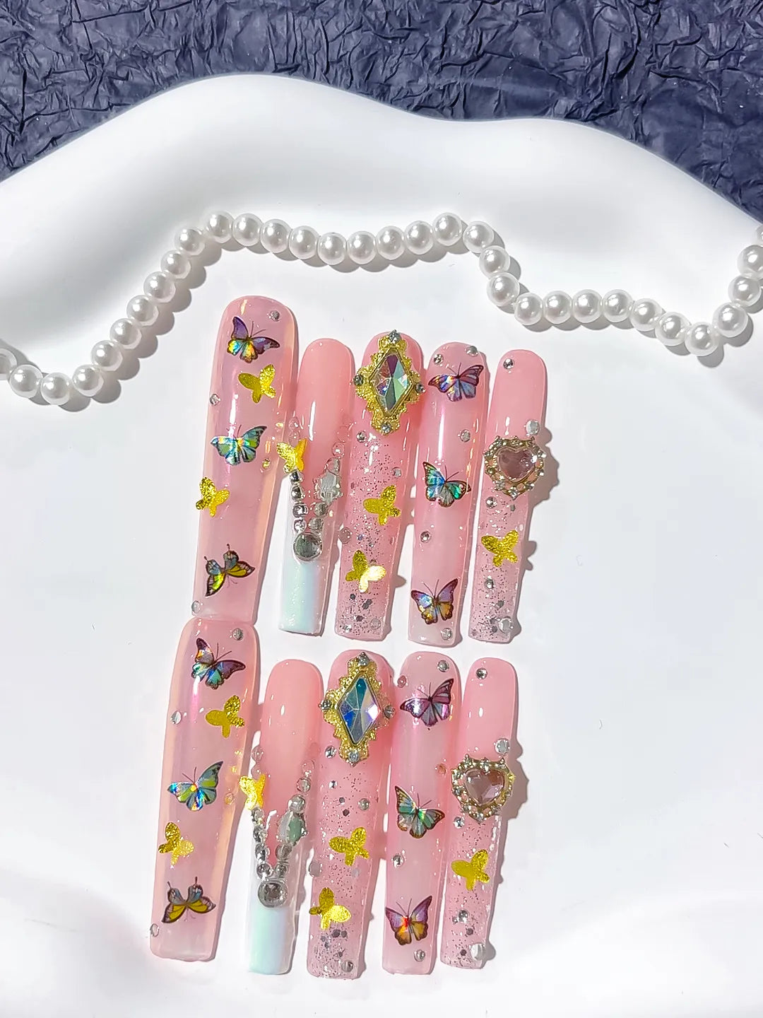 Pink Nude Silver Solid color Heart Rhinestone Crystal Cluster press on nails detail view