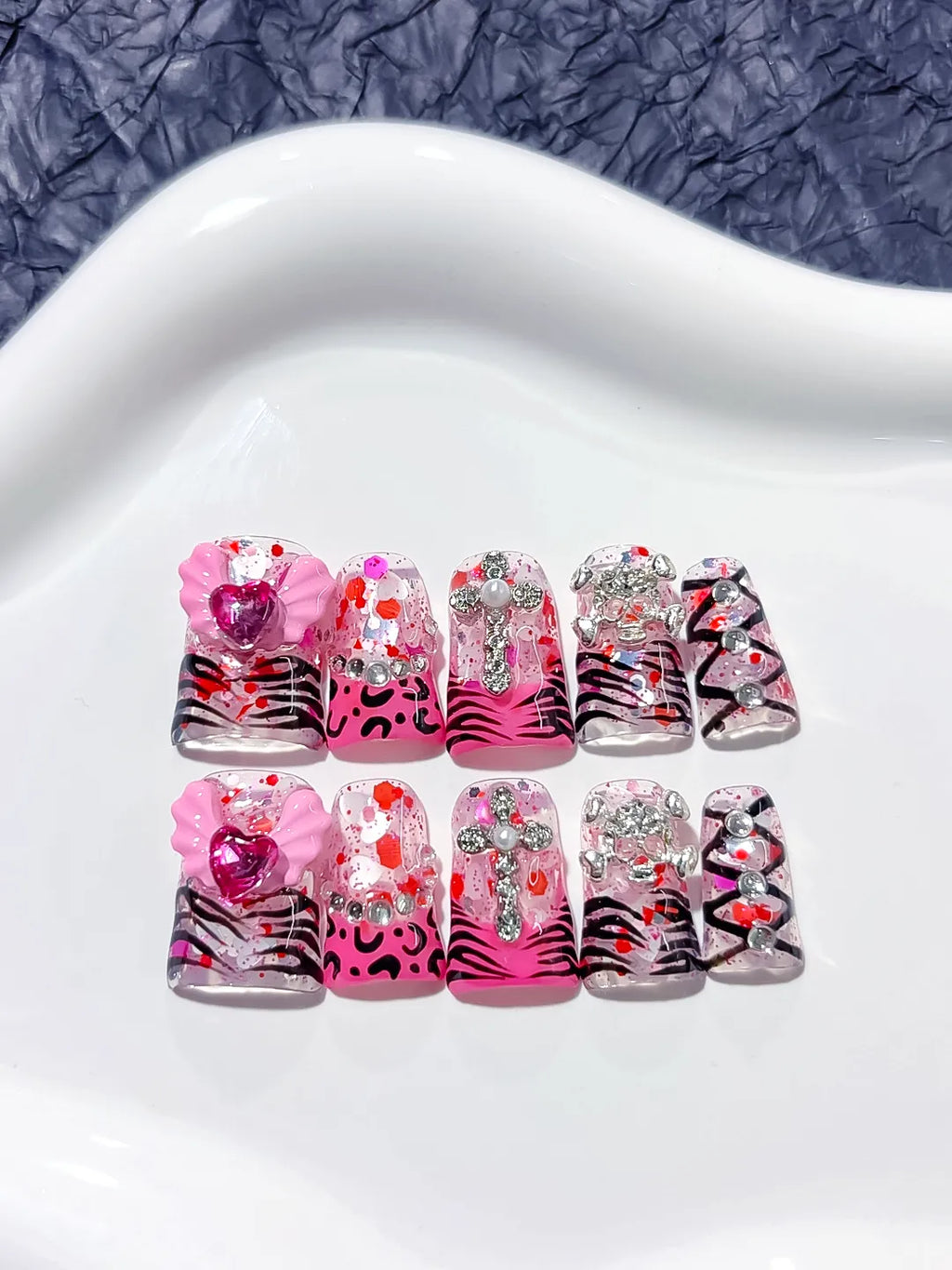 Pink White Solid color Flower Rhinestone 3D press on nails detail view