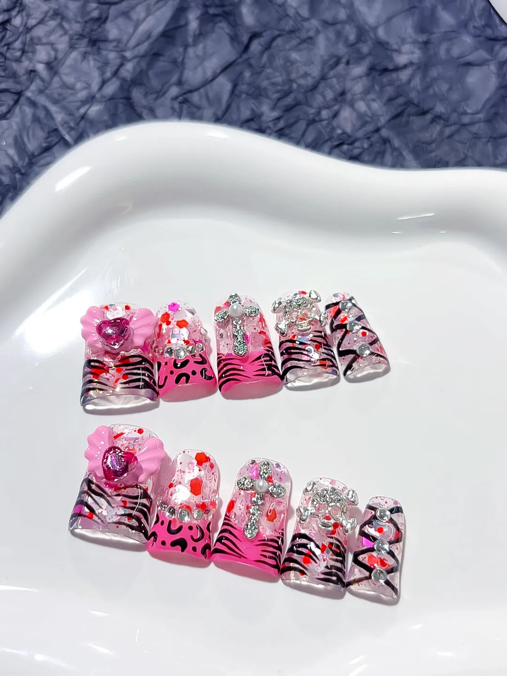 Pink White Solid color Flower Rhinestone 3D press on nails detail view