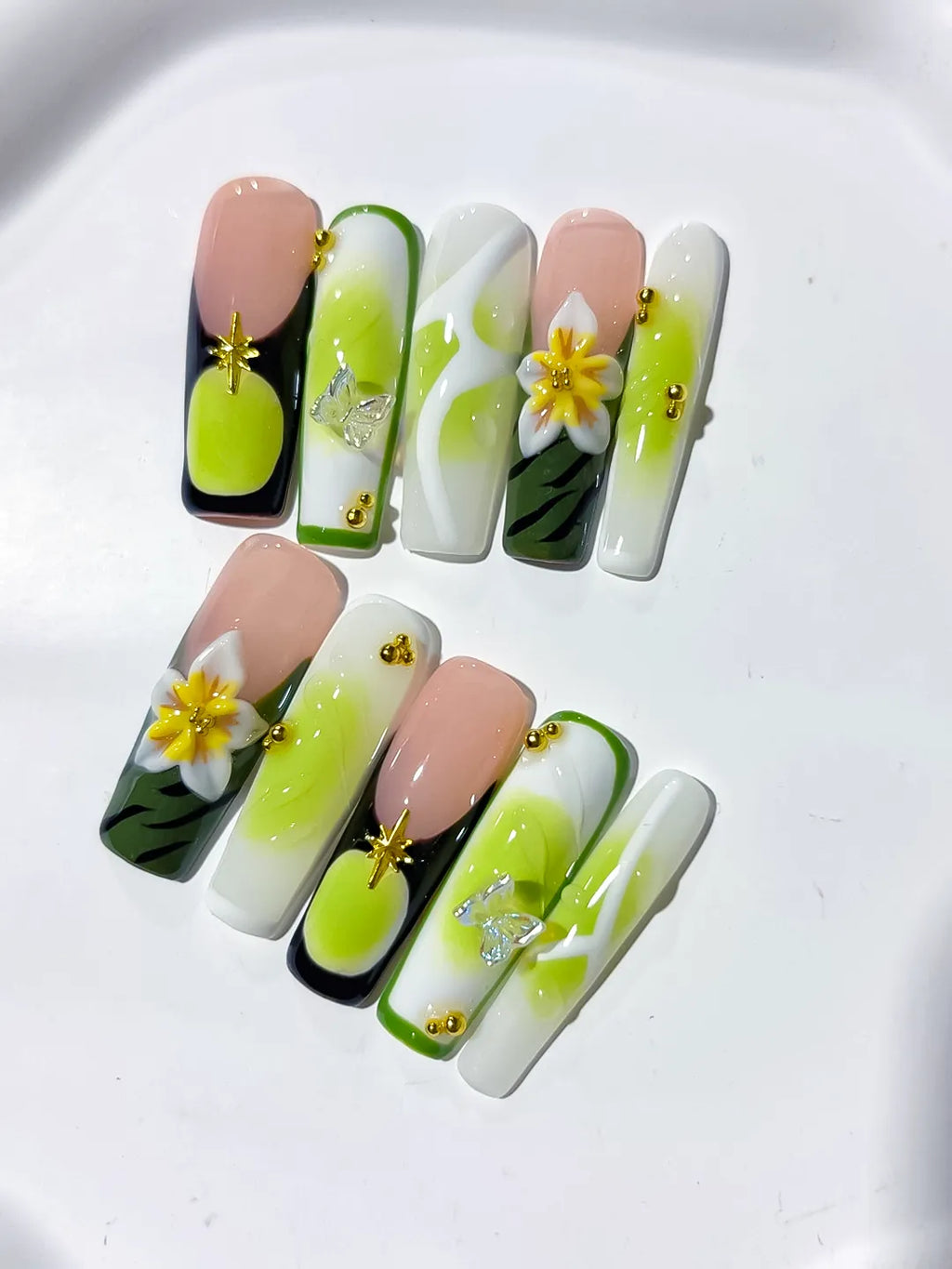Black White Green Yellow French tip Flower 3D press on nails close up