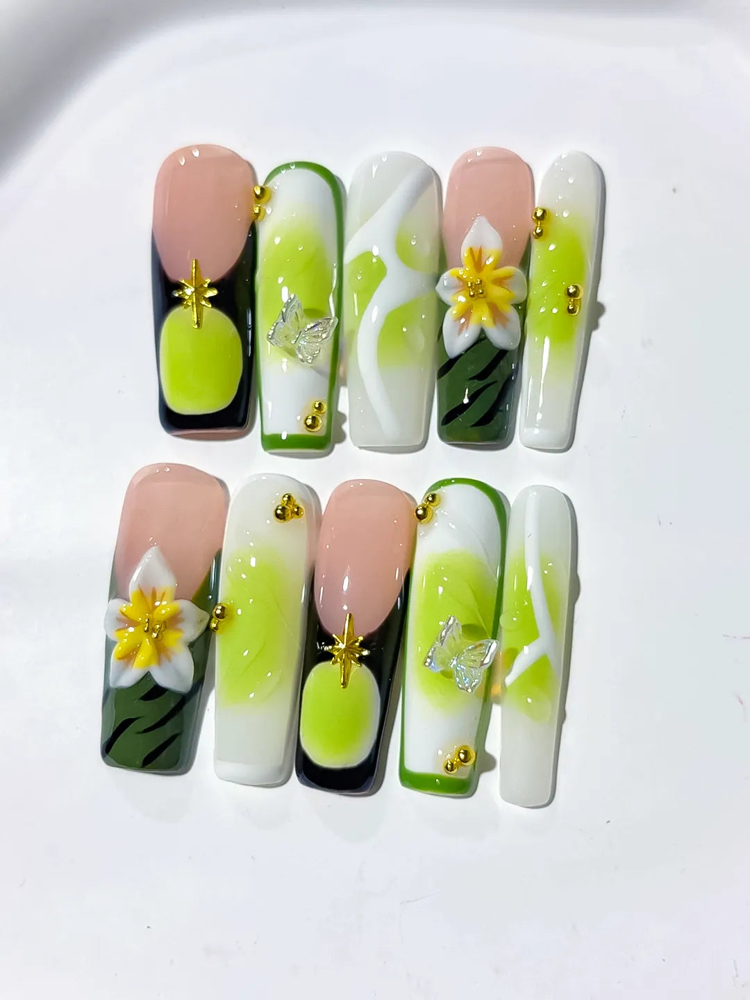 Black White Green Yellow French tip Flower 3D press on nails detail view