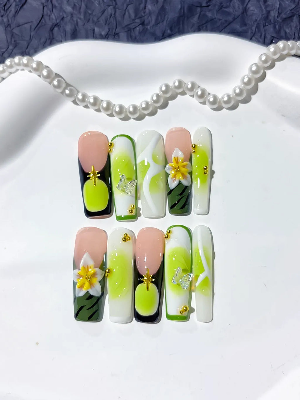 Black White Green Yellow French tip Flower 3D press on nails detail view