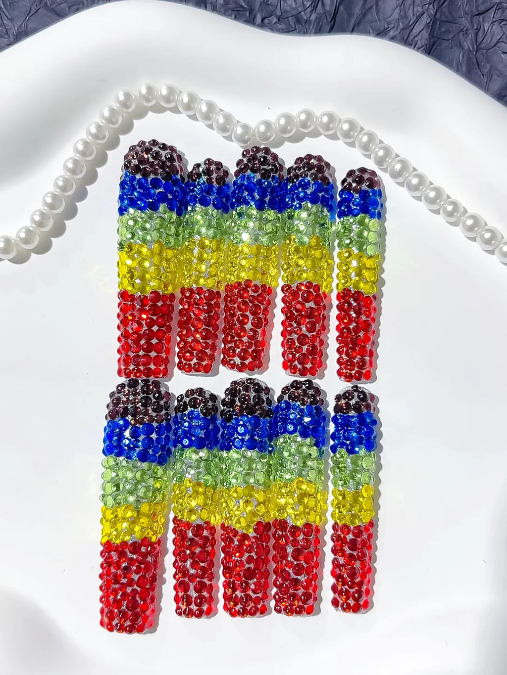 Black Blue Green Yellow Red Abstract Rhinestone Full Crystal Cover press on nails detail view