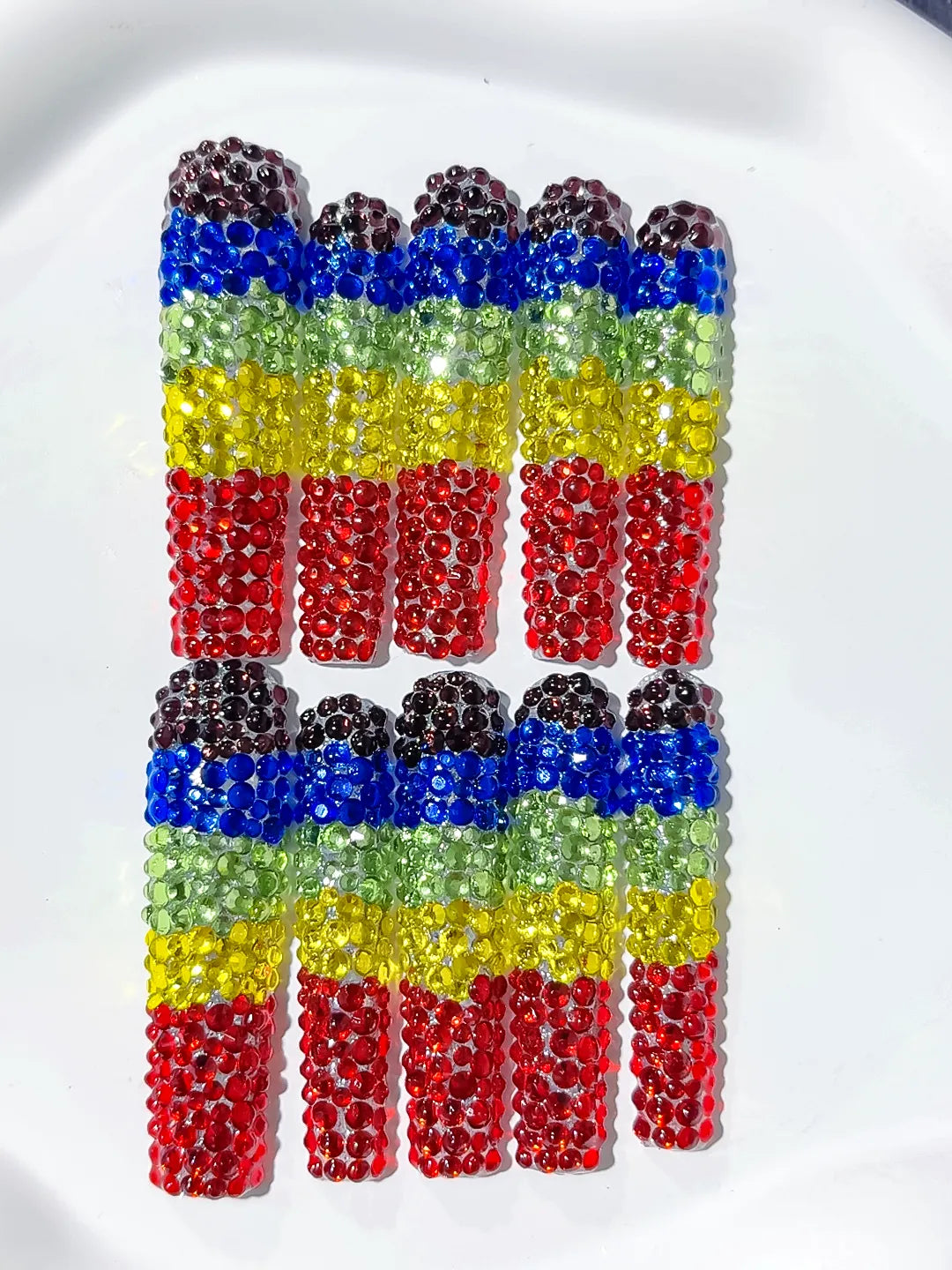 Black Blue Green Yellow Red Abstract Rhinestone Full Crystal Cover press on nails detail view