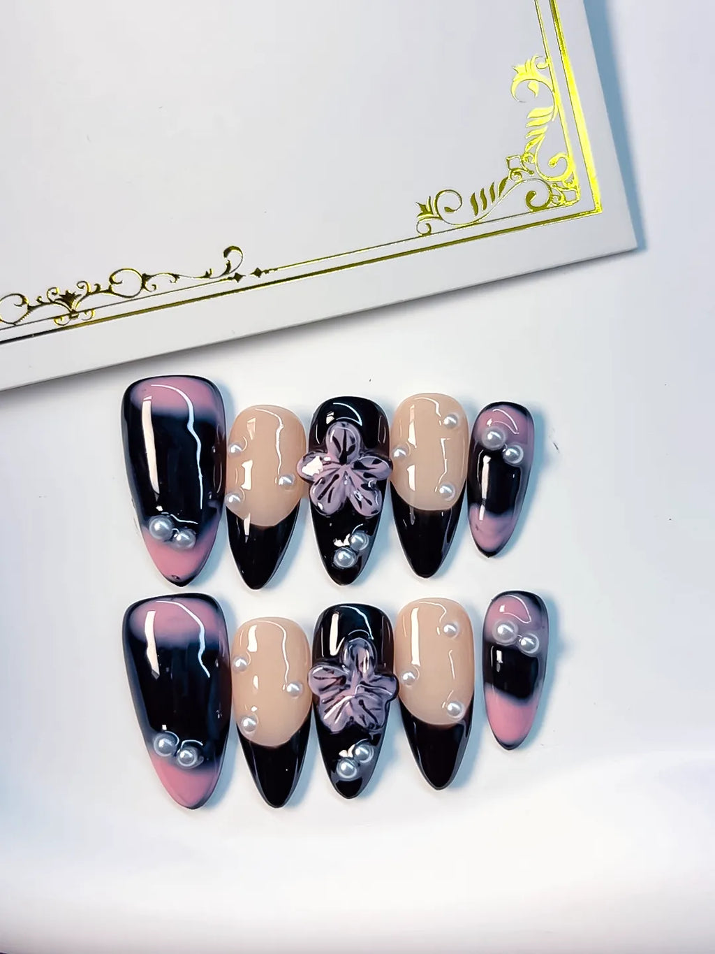 Black Nude Pink Ombre Flower Pearl press on nails detail view