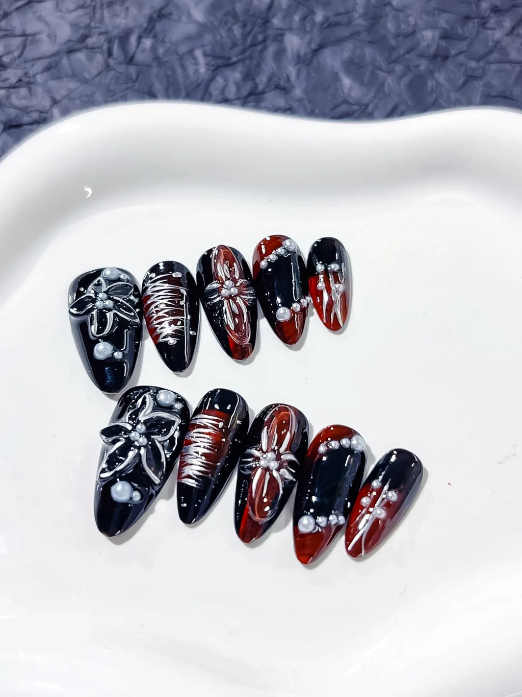 Black Red Silver Abstract Star Lace Pearl press on nails close up