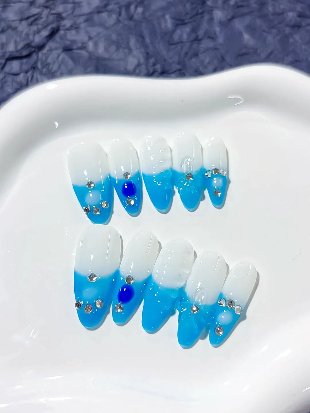 White Blue Ombre Rhinestone press on nails detail view