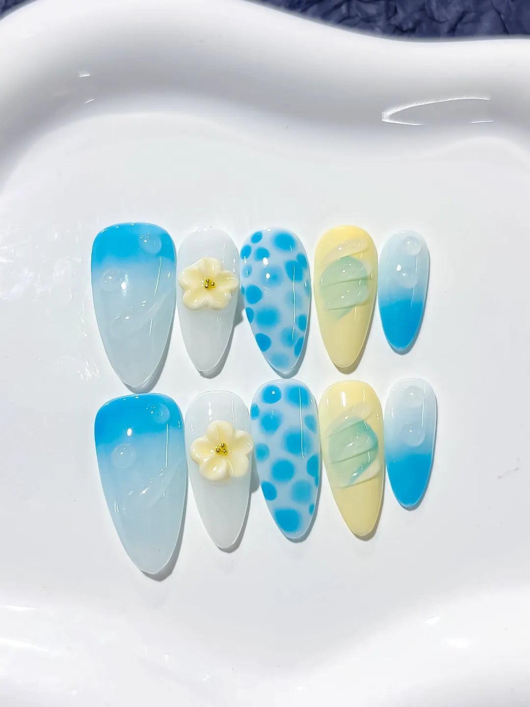 Blue White Yellow Abstract Flower Dot Pattern press on nails detail view