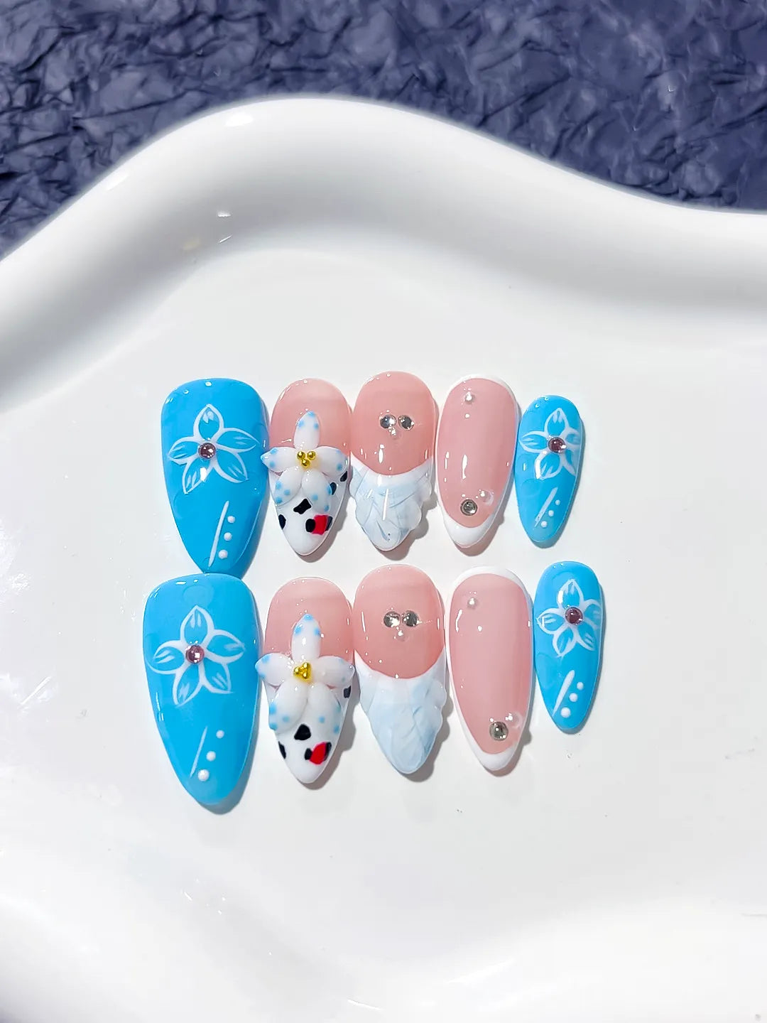 Blue Pink White Floral Flower Rhinestone press on nails detail view