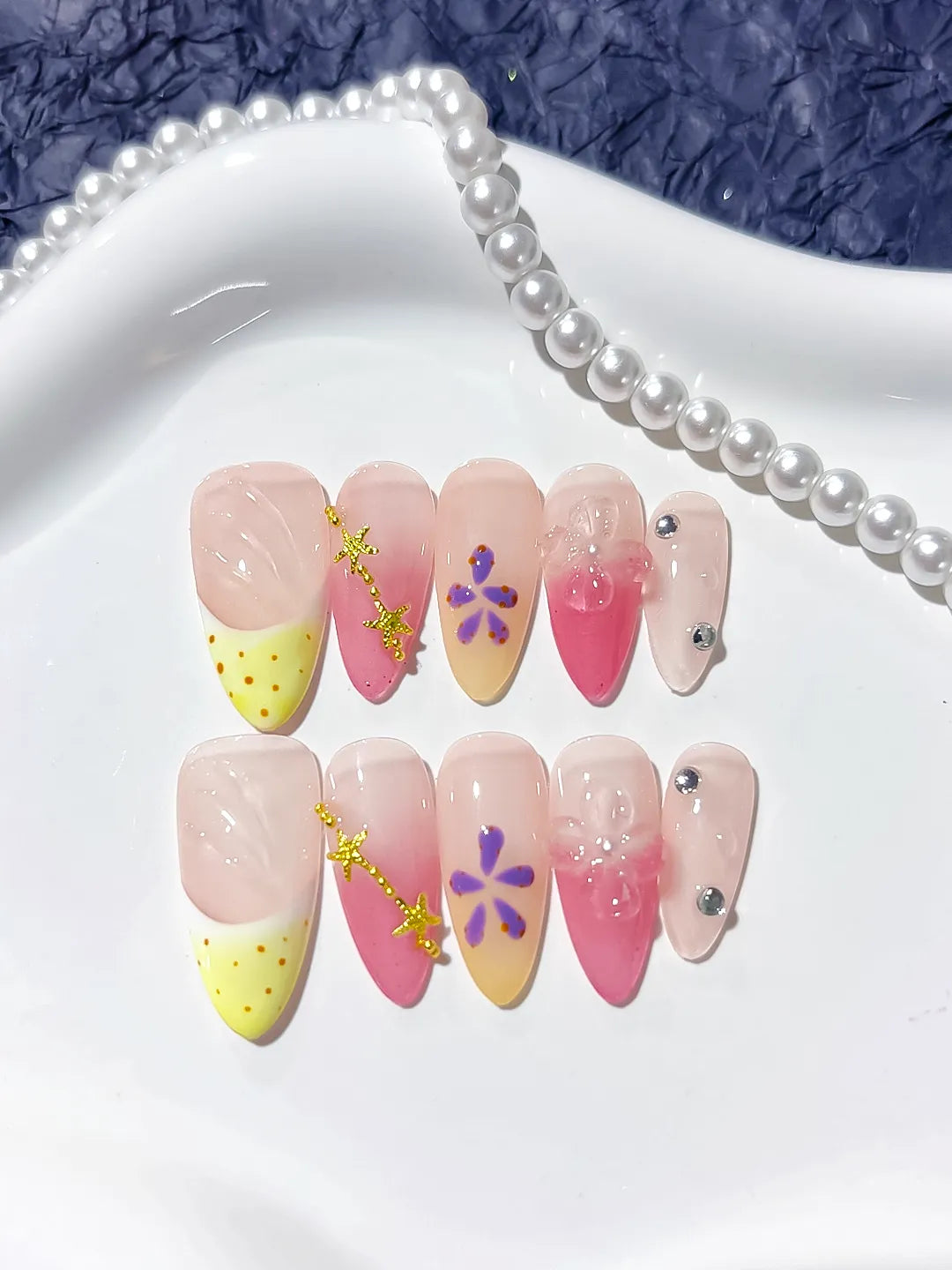 Nude Yellow Pink French tip Flower Star press on nails detail view