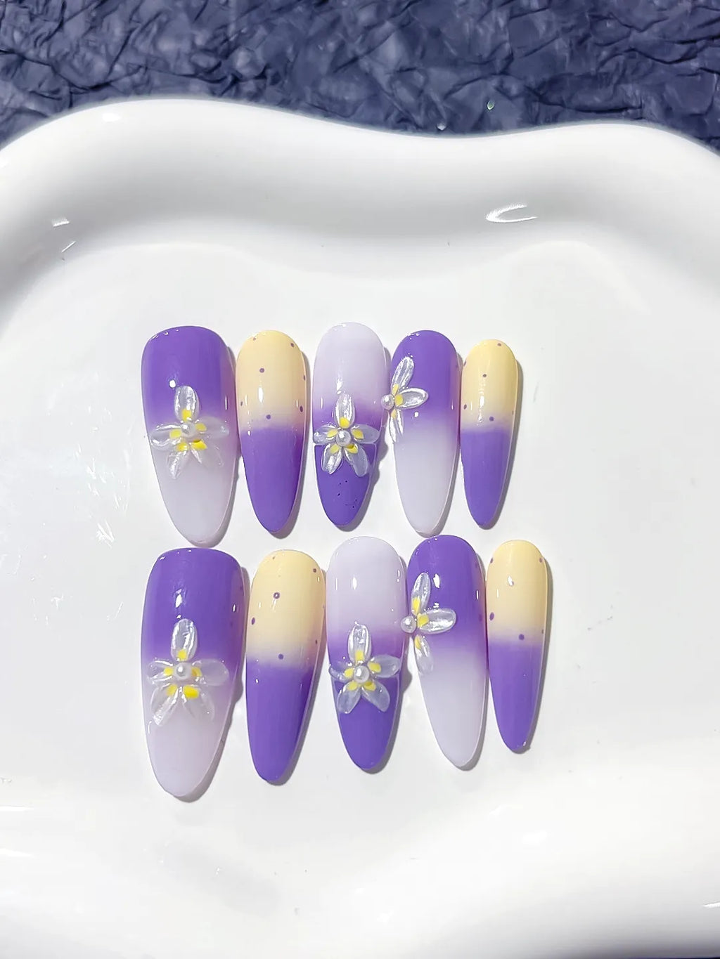 Purple White Yellow Ombre Flower Dot Pattern press on nails detail view