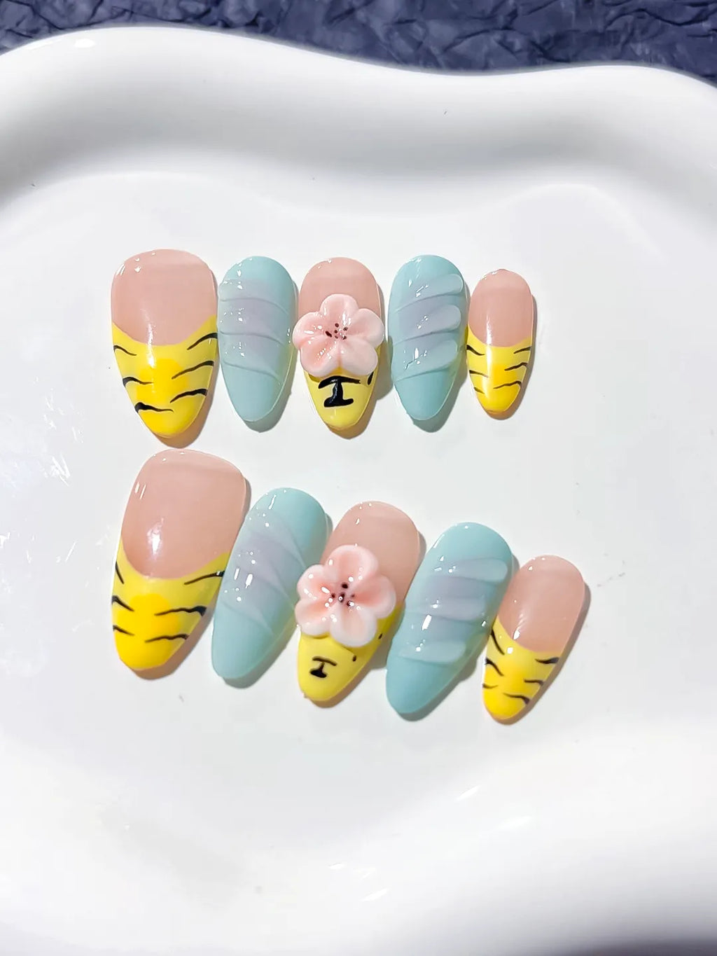 Nude Yellow Green Abstract Flower Leaf press on nails close up