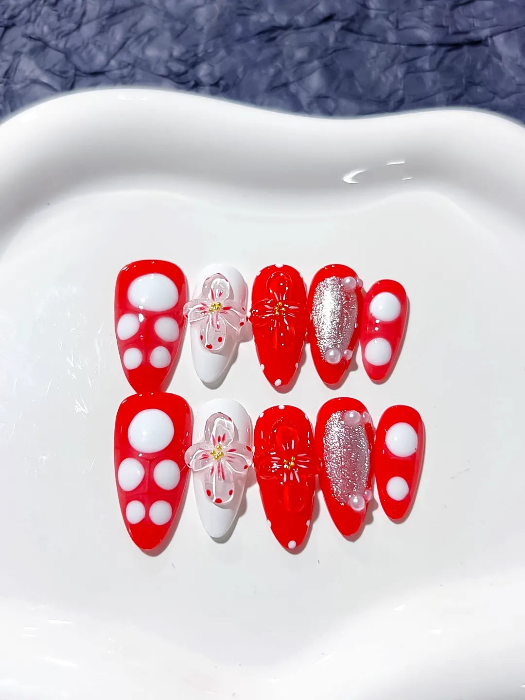 Red White Silver Abstract Flower Glitter press on nails detail view