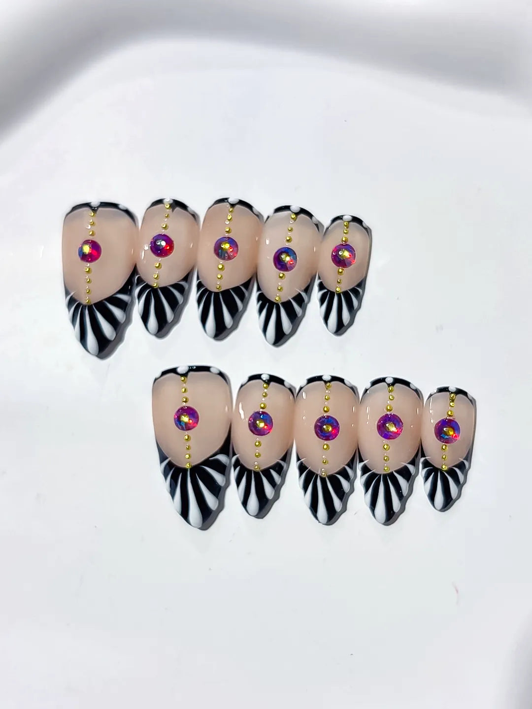 Black White Pink Gold Abstract Stripe Rhinestone press on nails detail view
