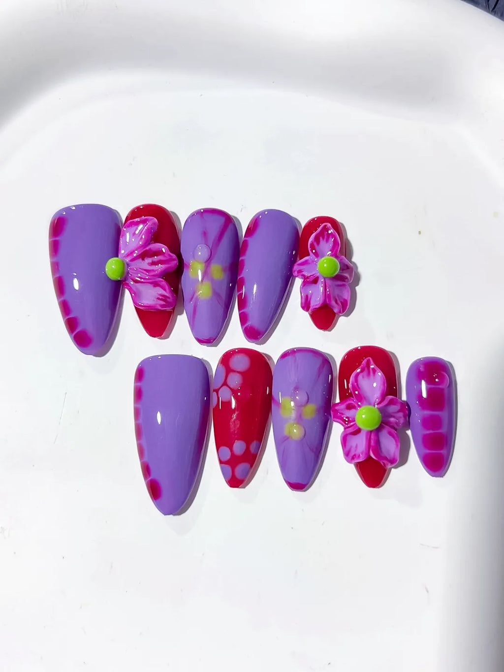 Purple Pink Abstract Flower press on nails detail view