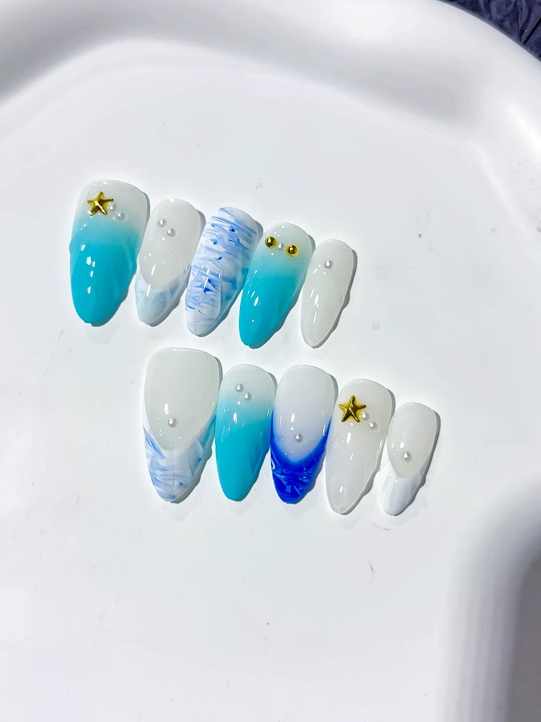 White Blue Ombre Starfish Pearl Shell press on nails detail view