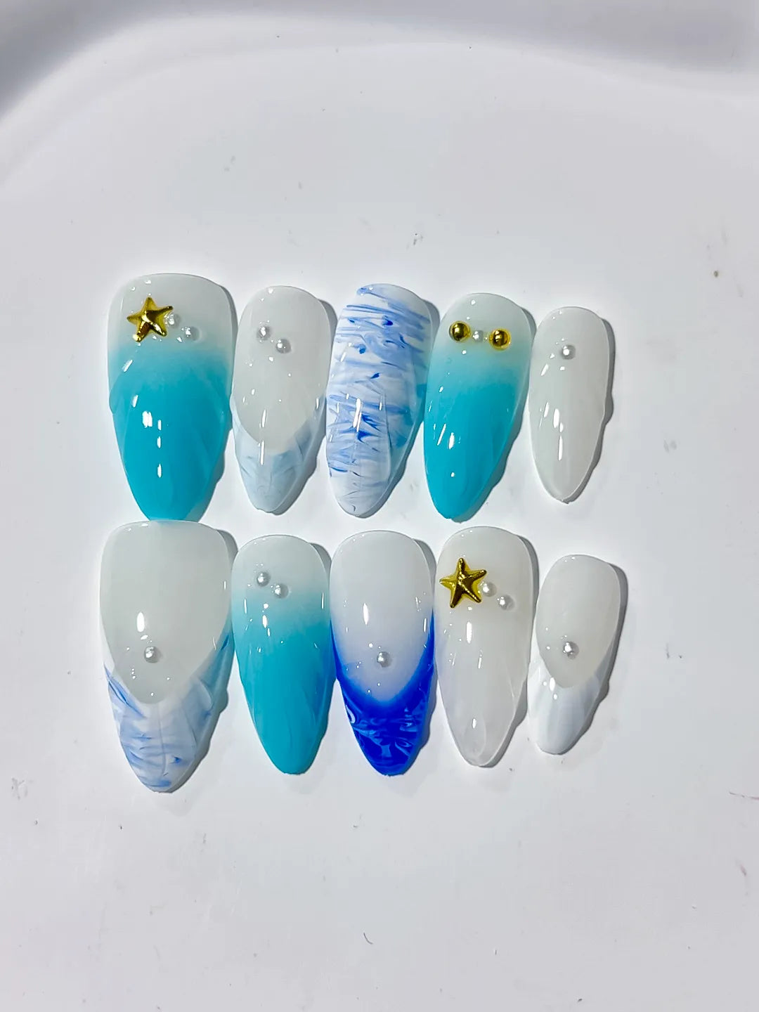 White Blue Ombre Starfish Pearl Shell press on nails detail view