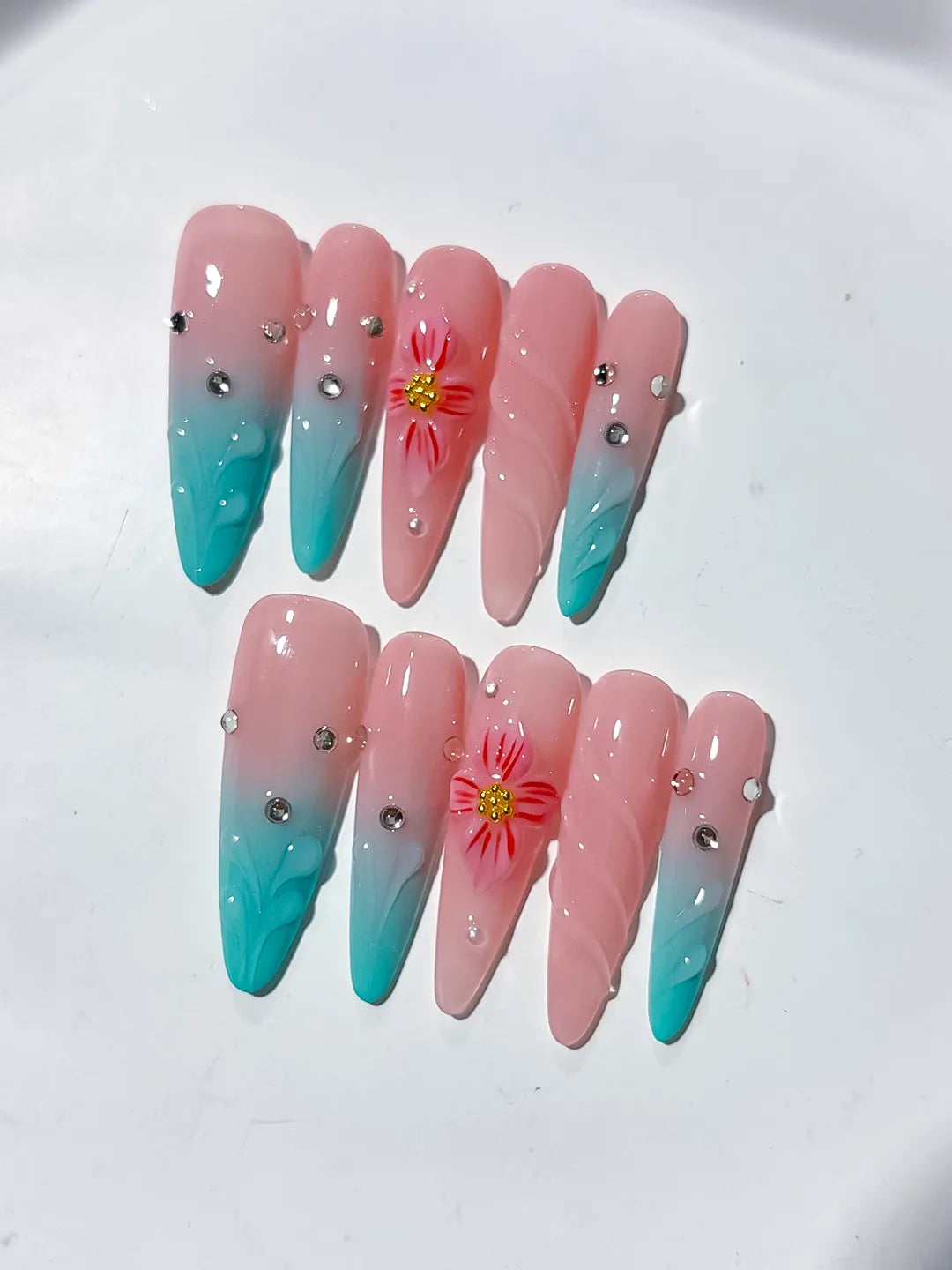 Pink Blue Ombre Flower Rhinestone press on nails detail view