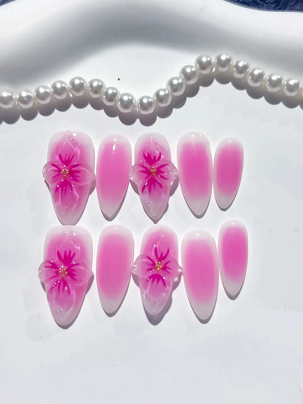 Pink White Ombre Flower press on nails detail view