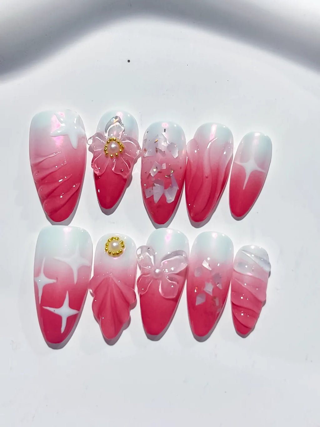 Red White Pink Ombre Flower Bow Star press on nails detail view
