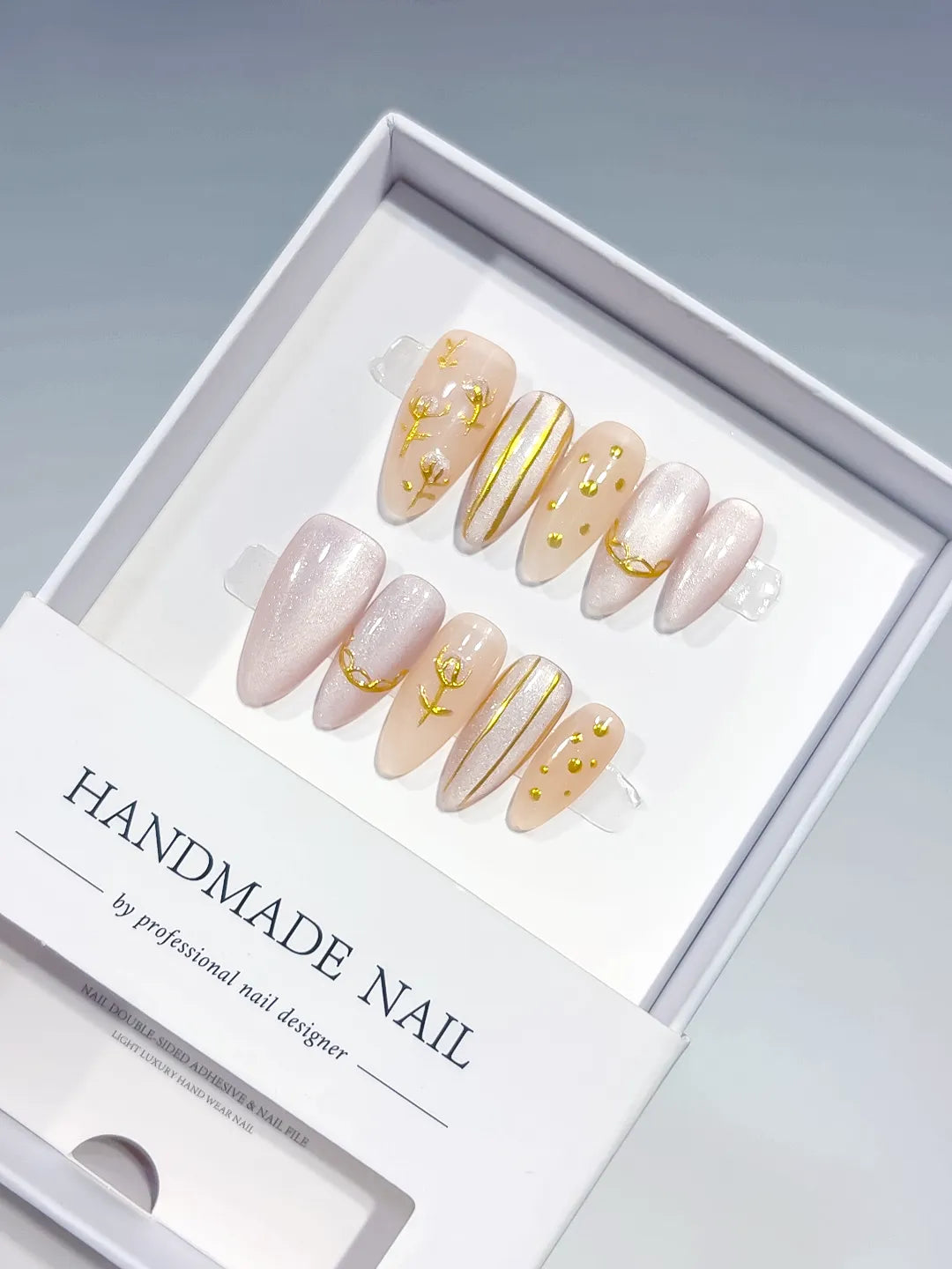 Nude White Gold Abstract Gold Line Gold Stud press on nails