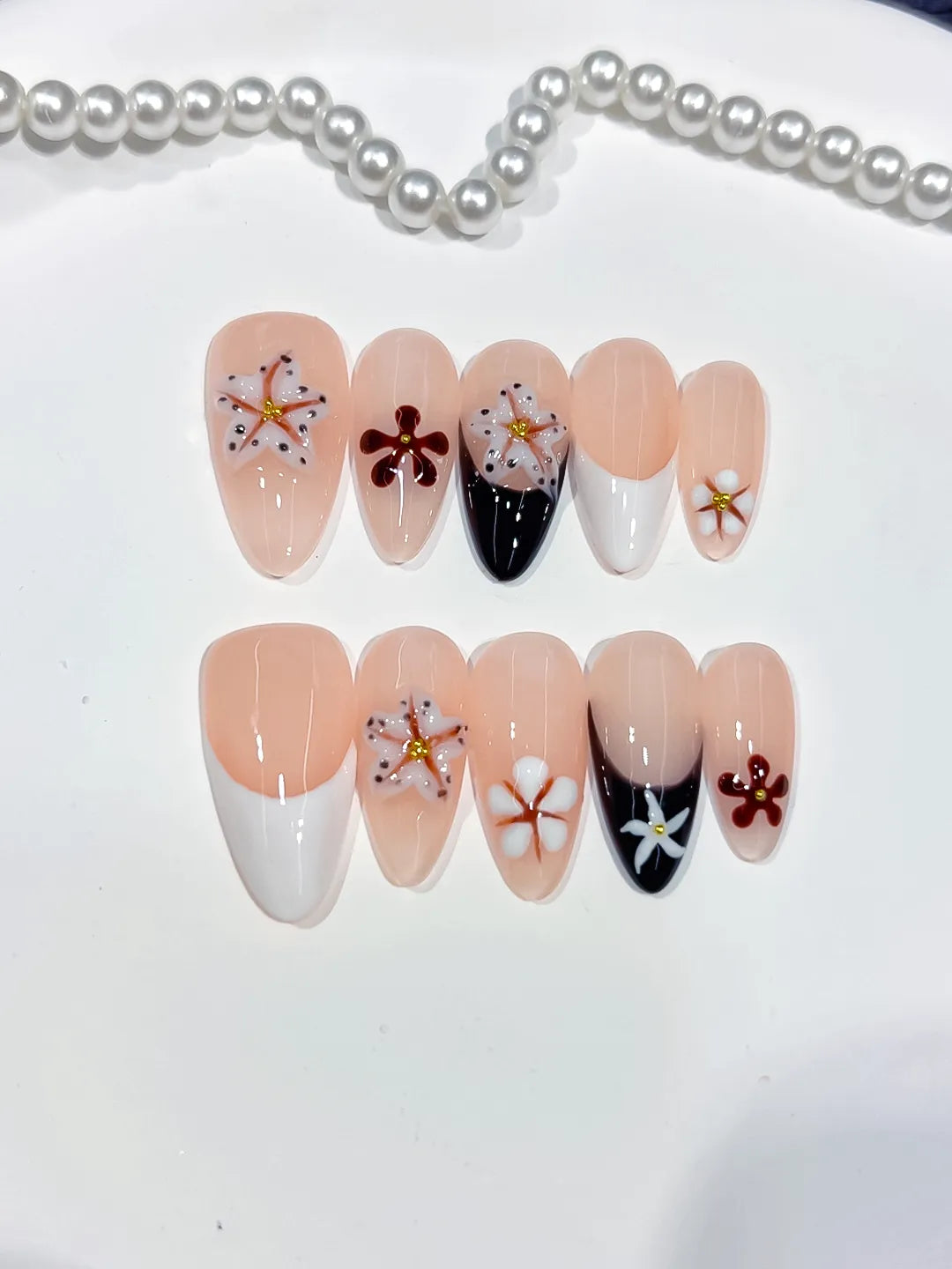 Nude Black White Brown Gold French tip Flower Star press on nails detail view