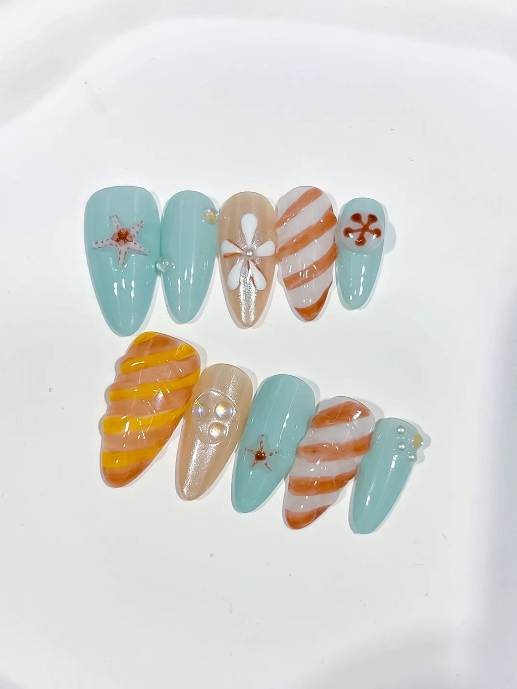 Green Nude Yellow Orange White Abstract Flower Star press on nails detail view
