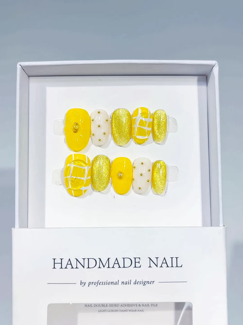 Yellow White Gold Glitter Grid Pattern Stud press on nails full set view