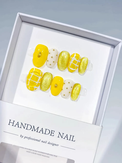 Yellow White Gold Glitter Grid Pattern Stud press on nails
