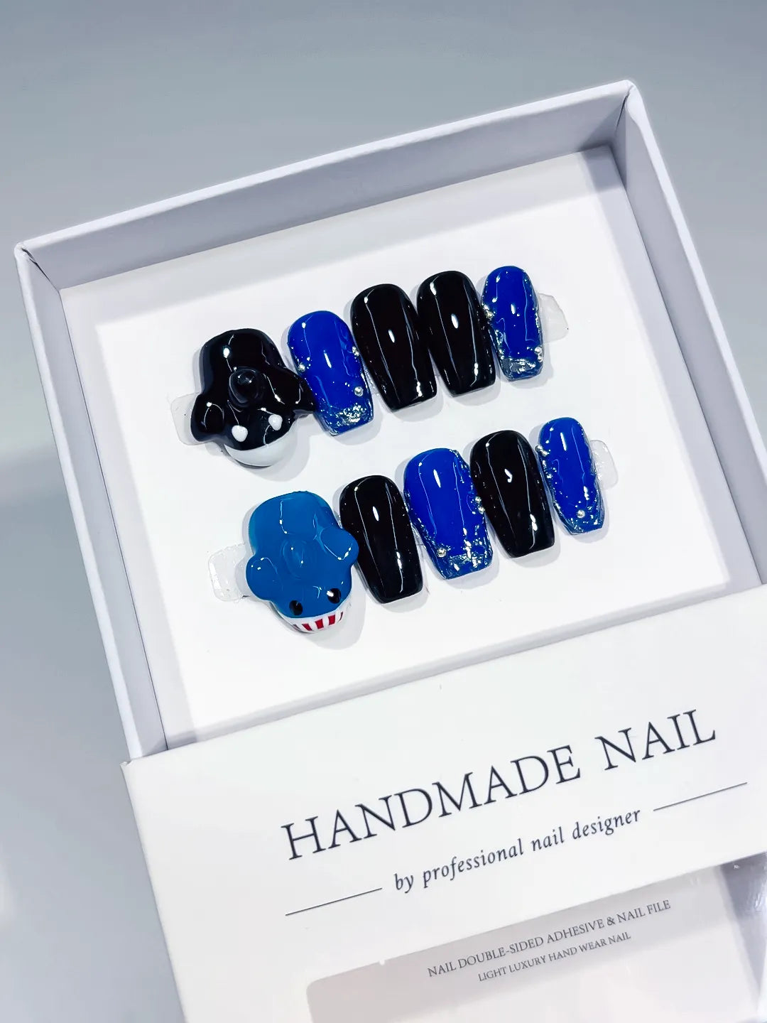 Black Blue Solid color Bear Glitter press on nails full set view