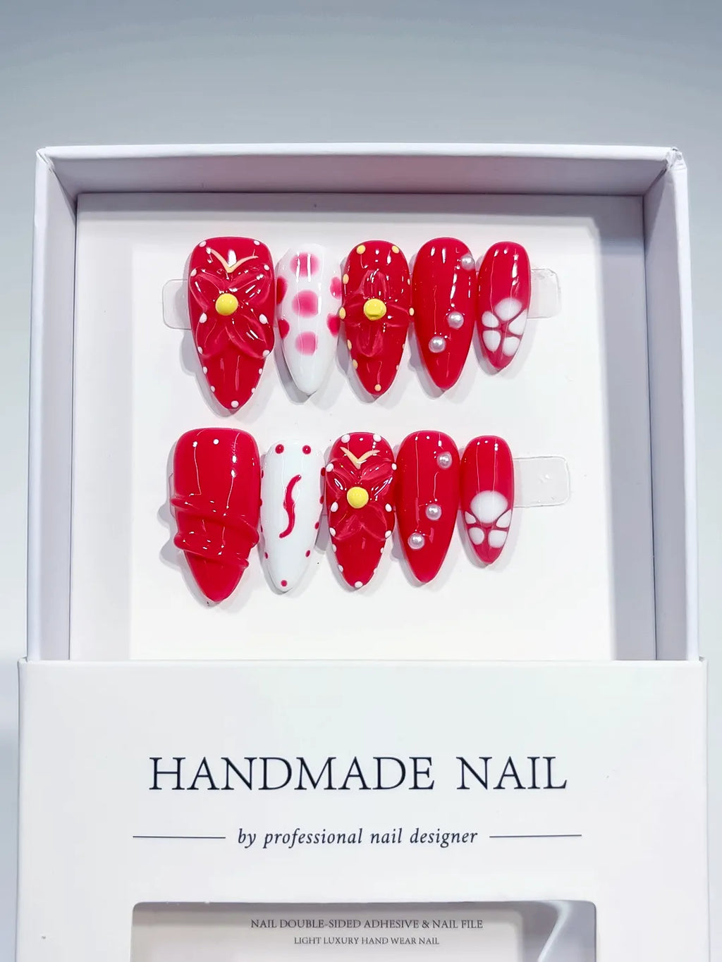 Red White Floral Flower Pearl press on nails detail view