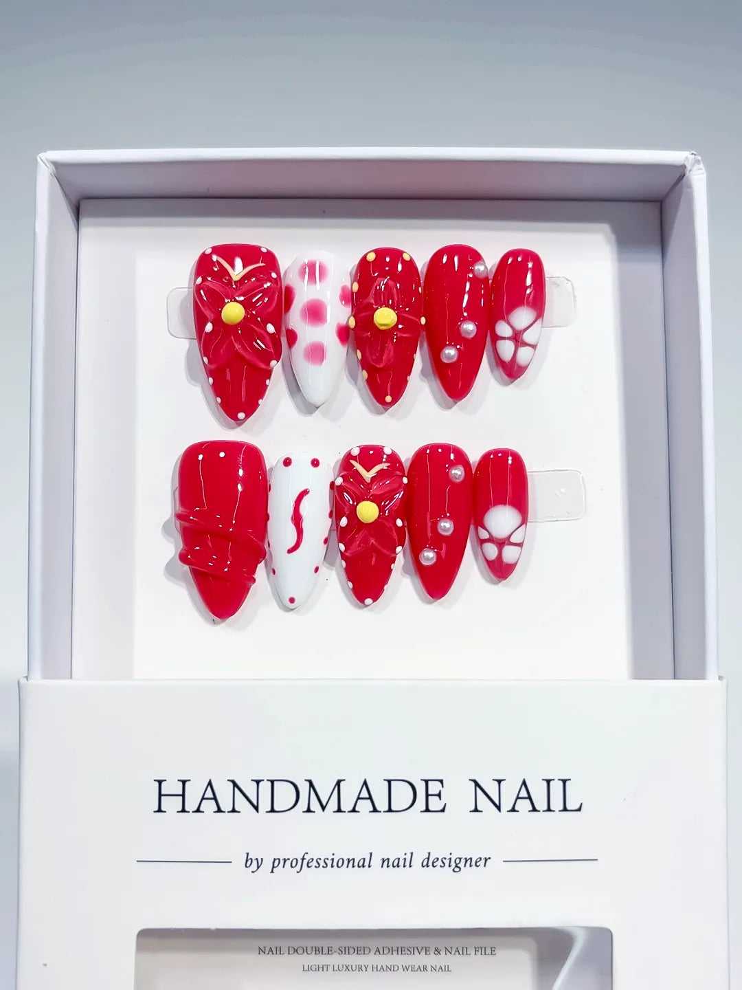 Red White Floral Flower Pearl press on nails detail view