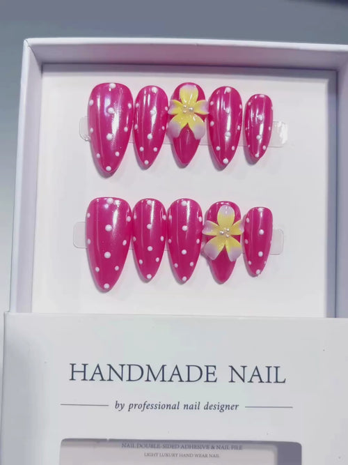 Pink White Geometric Flower press on nails video