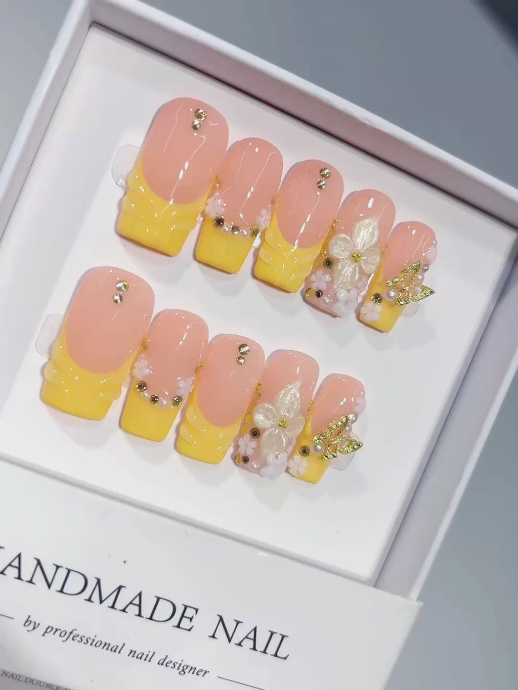 D650 - Medium Long Nude Yellow Square French Tip 3D Flowers - product video 1