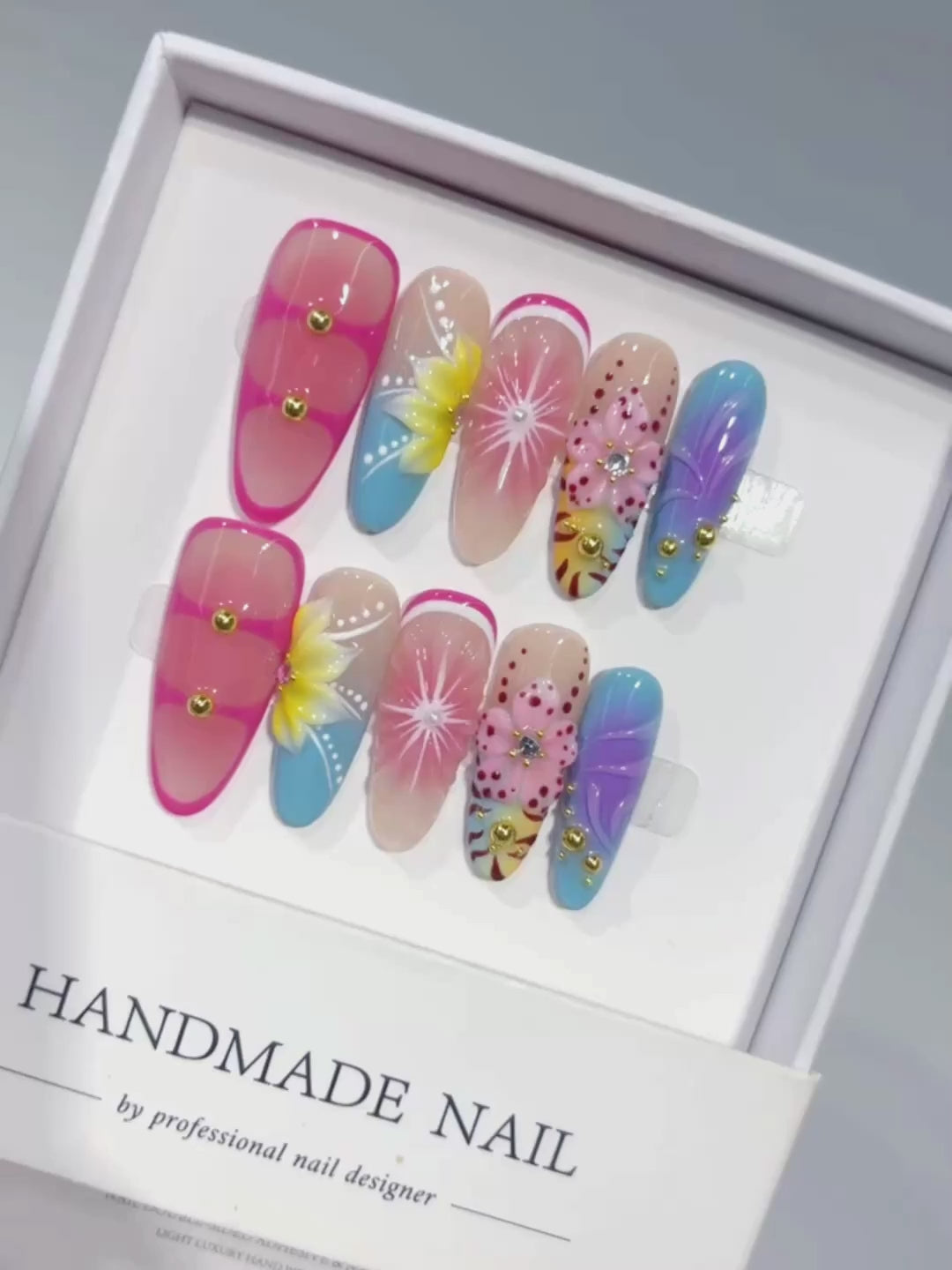 D661 - Medium Pink Blue Oval Aura Ombre 3D Flowers - product video 1