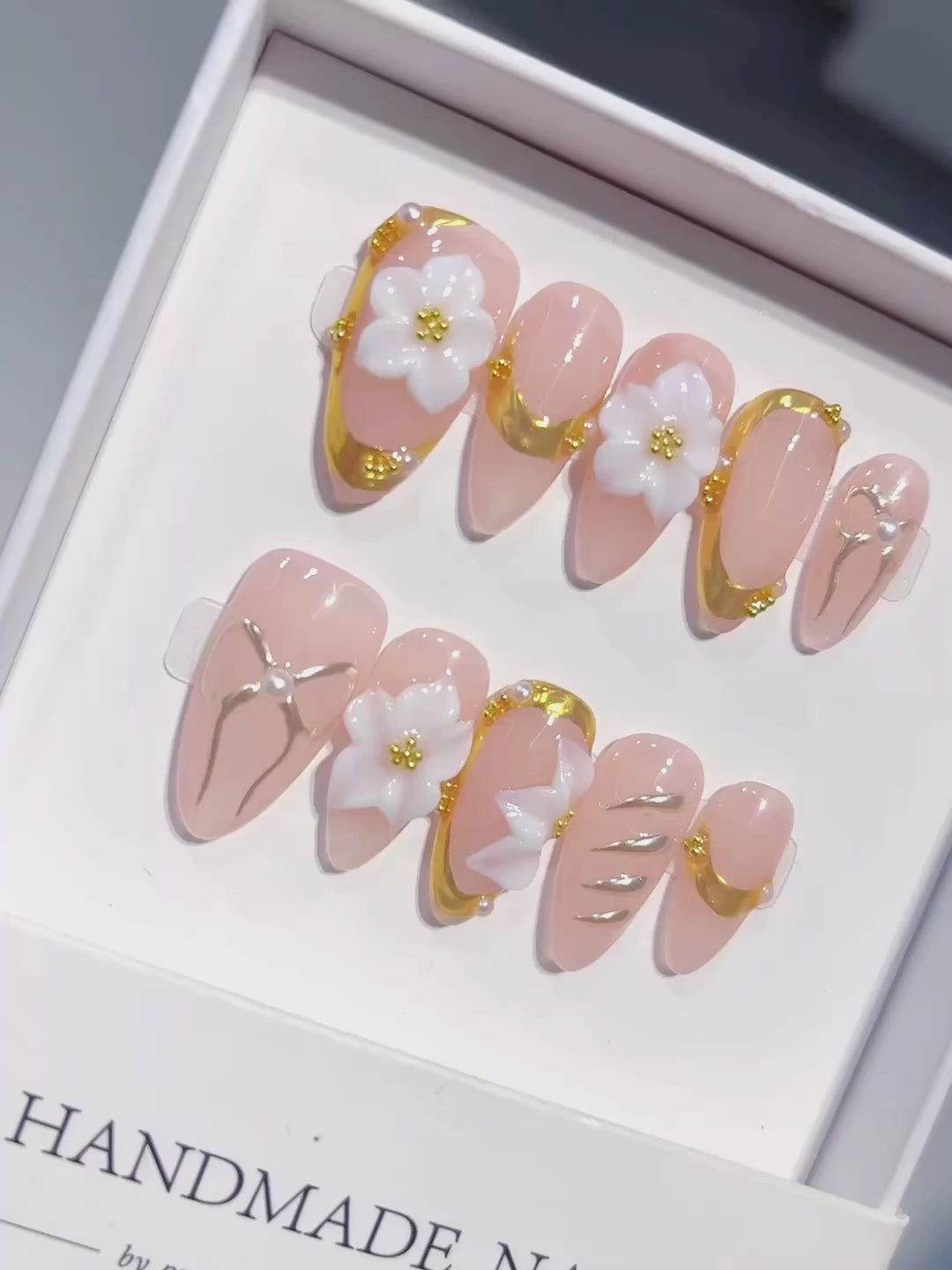 D646 - Medium Champagne Nude Almond Chrome Daisy Pearls - product video 1