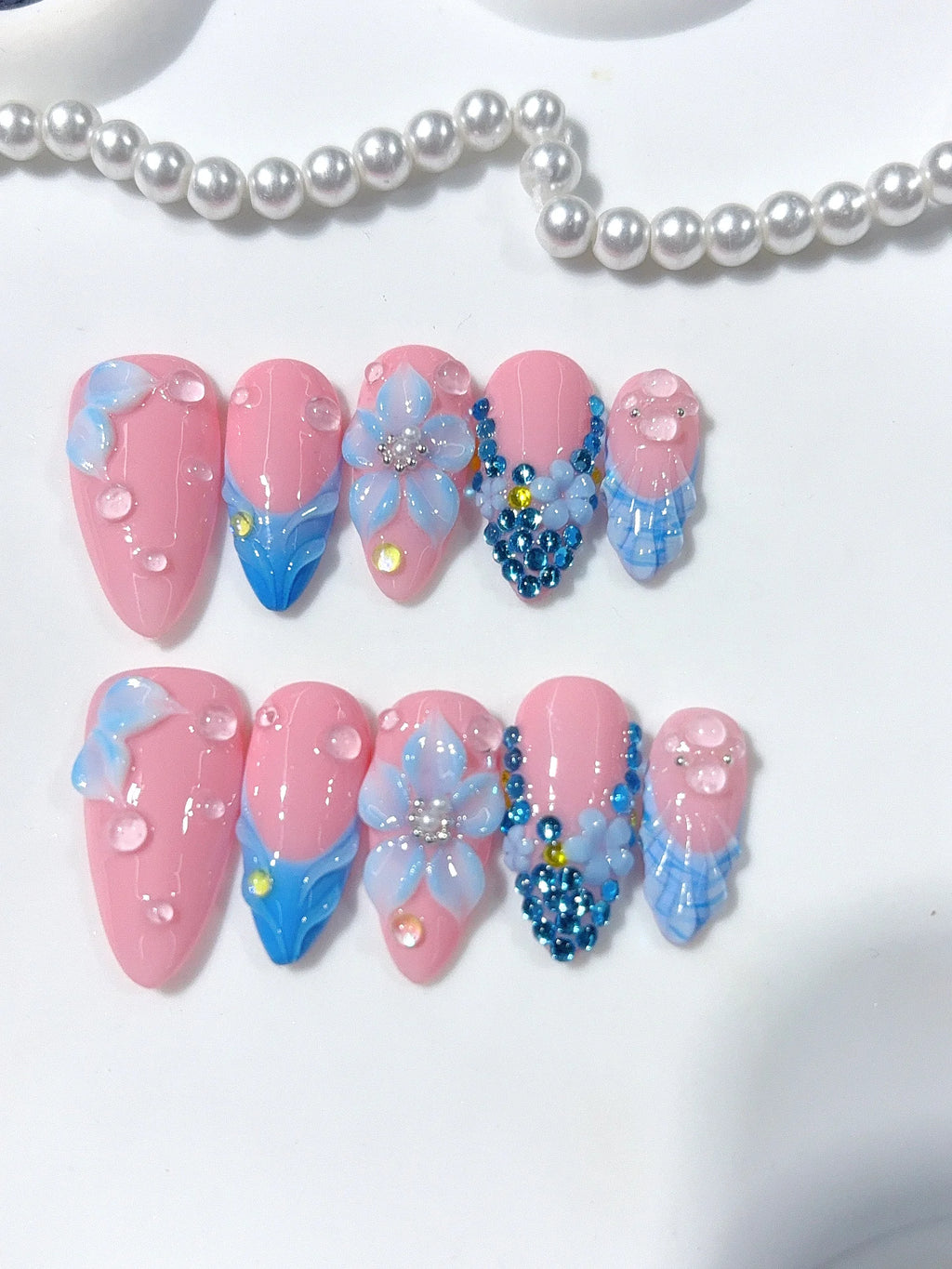 D672 - Medium Pink Blue Almond French Tip 3D Flower Rhinestones - view 4
