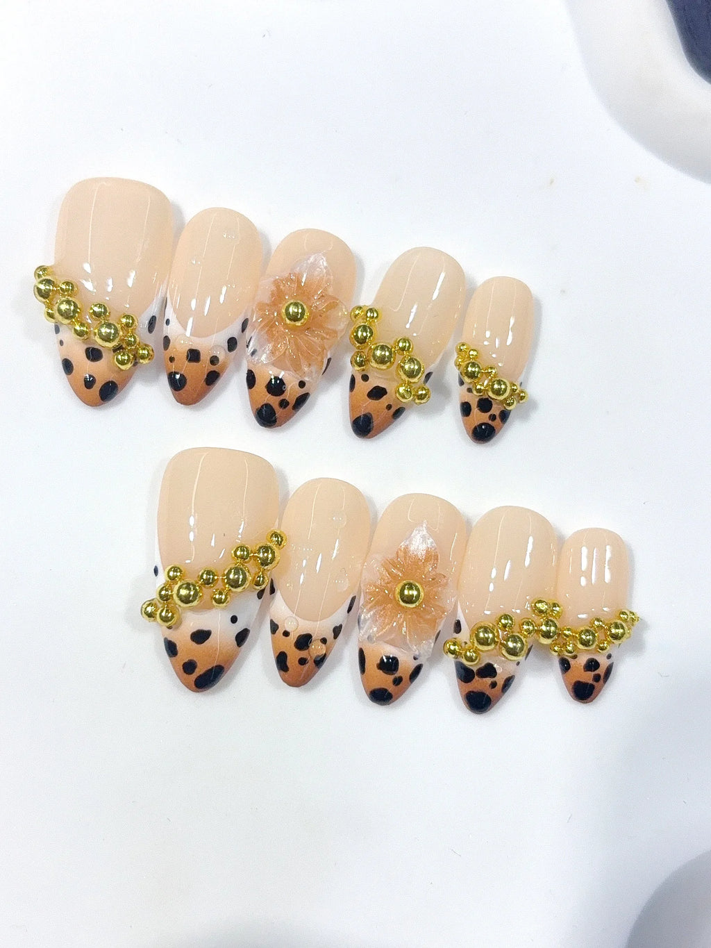 D673 - Medium Nude Caramel Almond Spotted French Tip Gold Beads - view 6