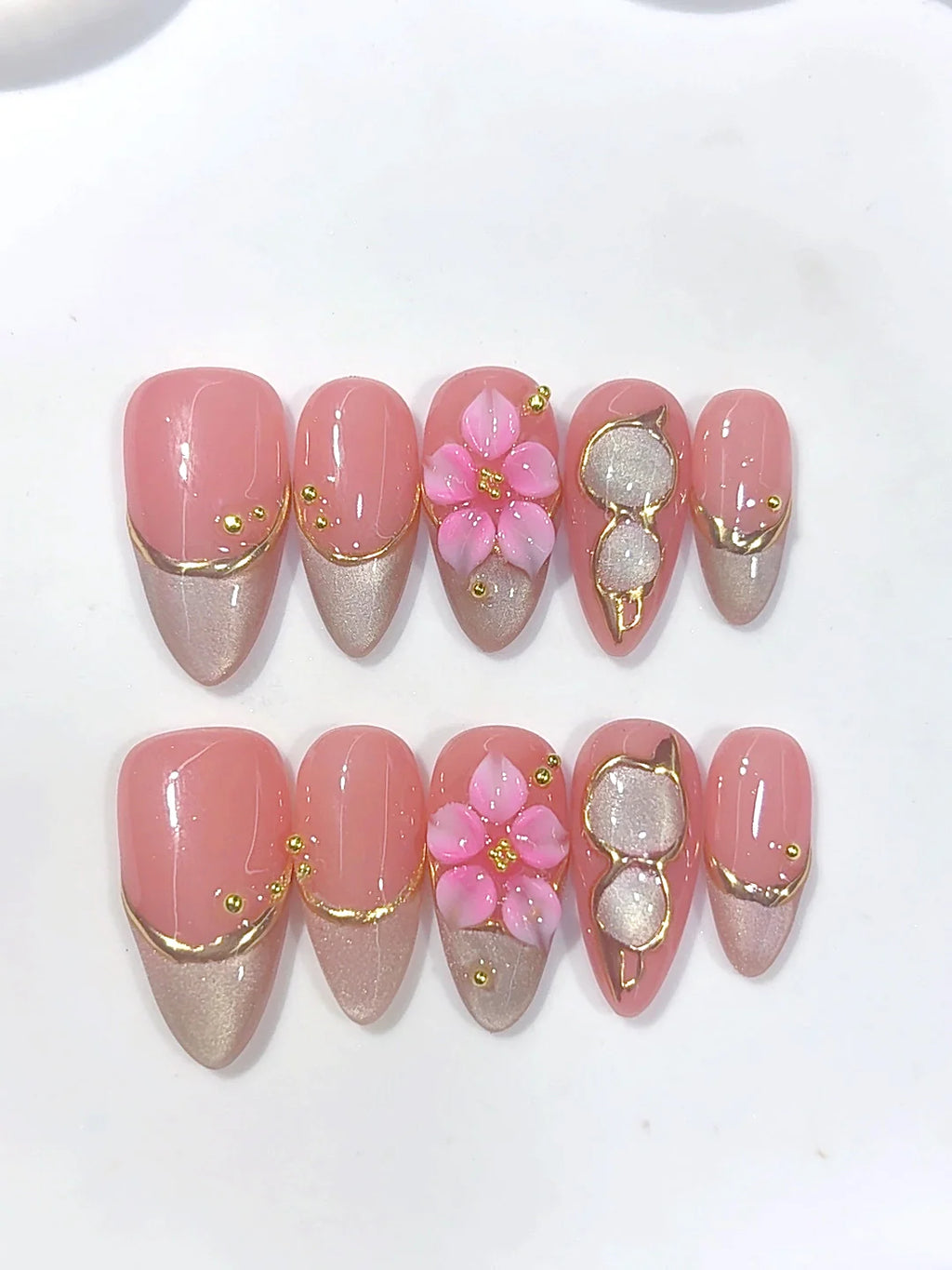 D686 - Medium Pink Champagne Almond Cat Eye French Tip 3D Flower - view 7